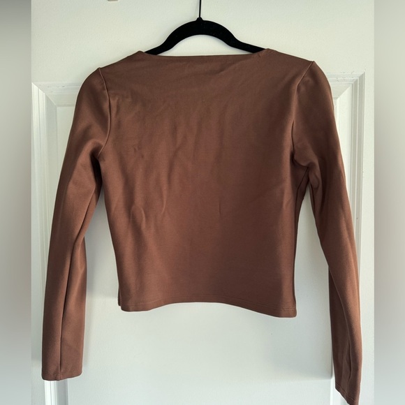 Abercrombie & Fitch Brown Long Sleeve Cropped Shirt - Picture 3 of 3